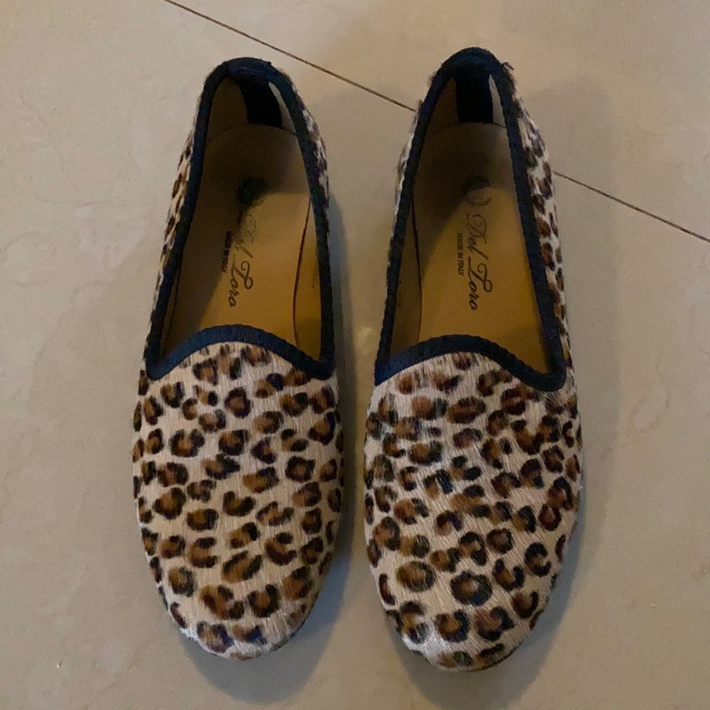 Del Toro faux leopard leather slippers +black trim